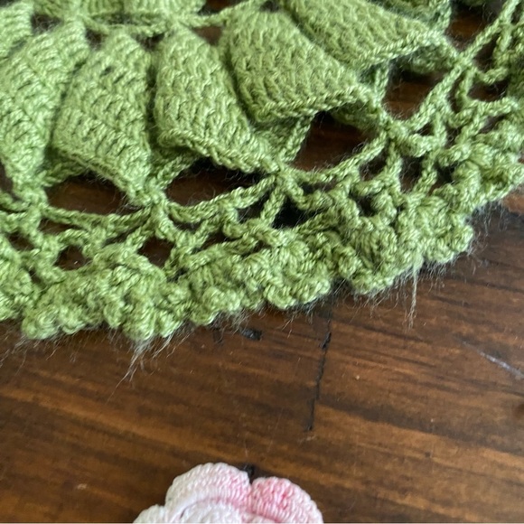 Vintage Lace Crochet Doily Pink Green Rosette Beige Doilie Cottagecore set of 3 - Picture 4 of 9